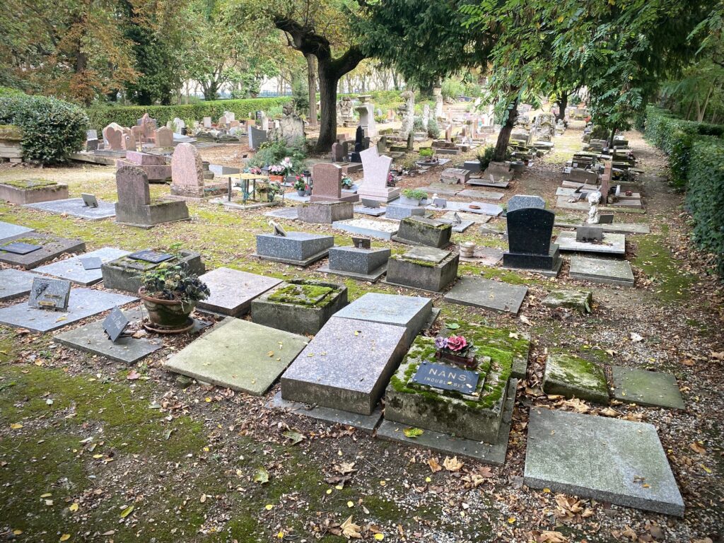 Le cimetière de chiens d'Asnières