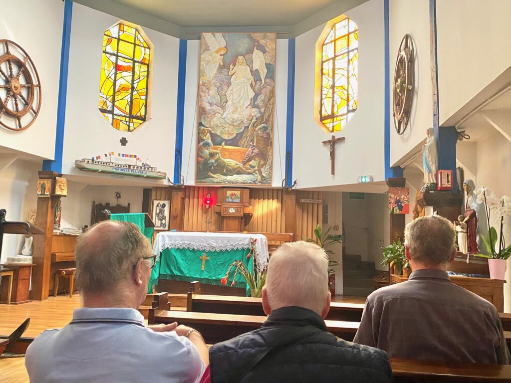 Chapelle flottante "Je sers"