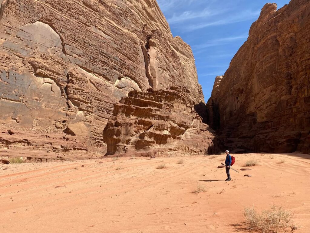 Dans le désert du Wadi Rum, Jordanie