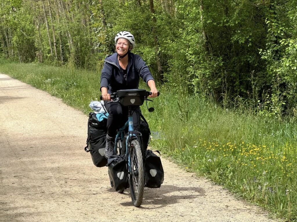 Cécile, sur la Vélosud (V 81)
