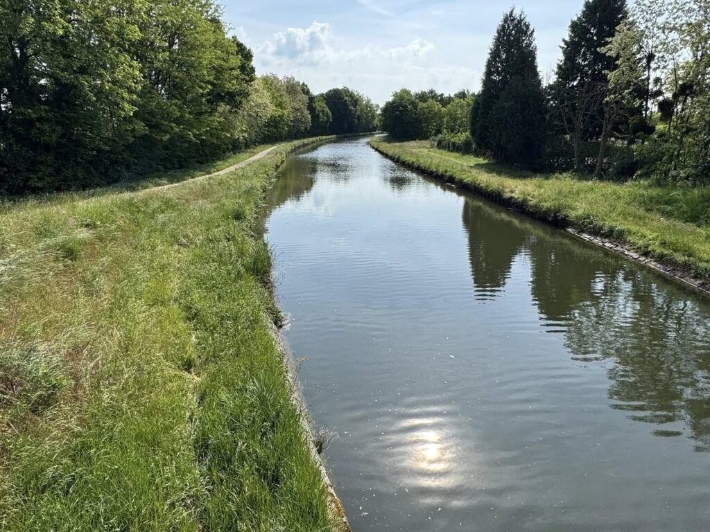 le canal latéral à la Loire à Molinet