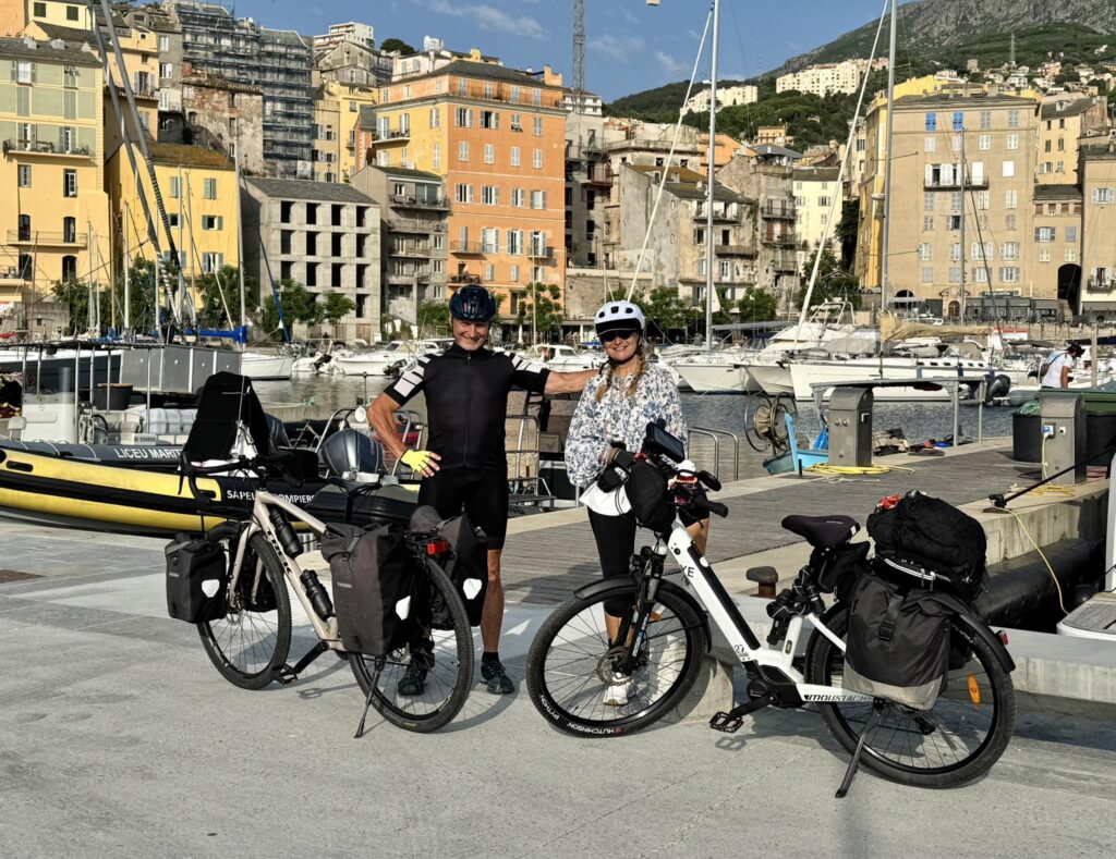 Tour de Corse à vélo. Départ de Bastia