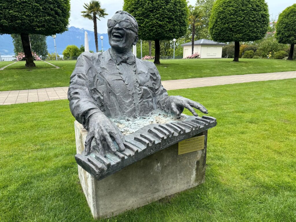 Statue de Ray Charles à Montreux, Suisse