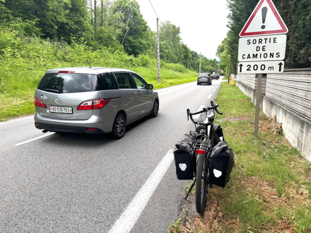Sur la route d'Évian-les-Bains