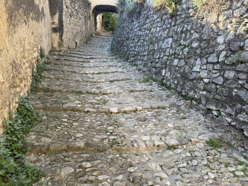Ruelle à Crest (Drôme)