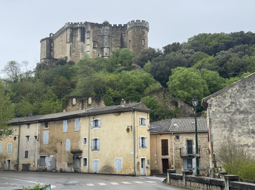 Château de Suze-la-Rousse (Drôme)